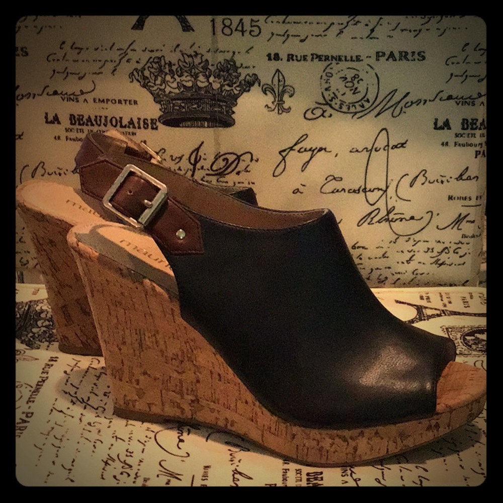 Shoe
